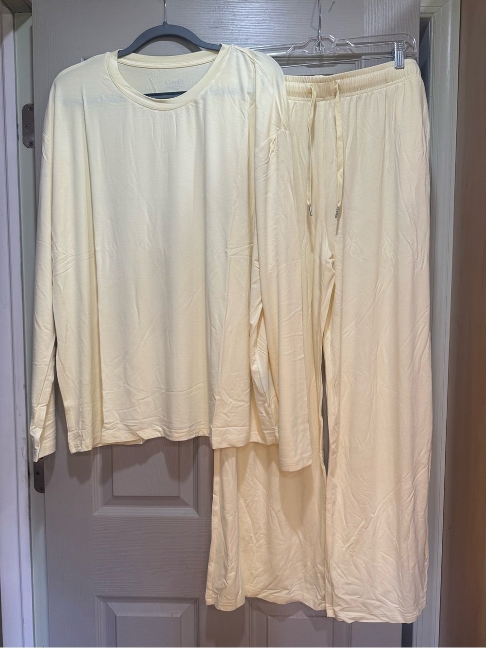 Comfrt Cloud Lounge Set Buttercream Yellow 2XL NEW Pants & Long Sleeve Tee